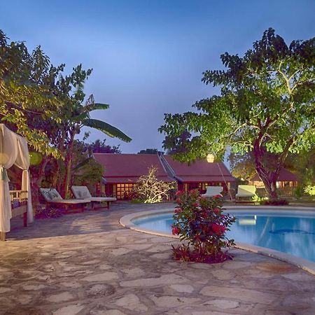 Le Flamboyant Resort Kep Eksteriør billede