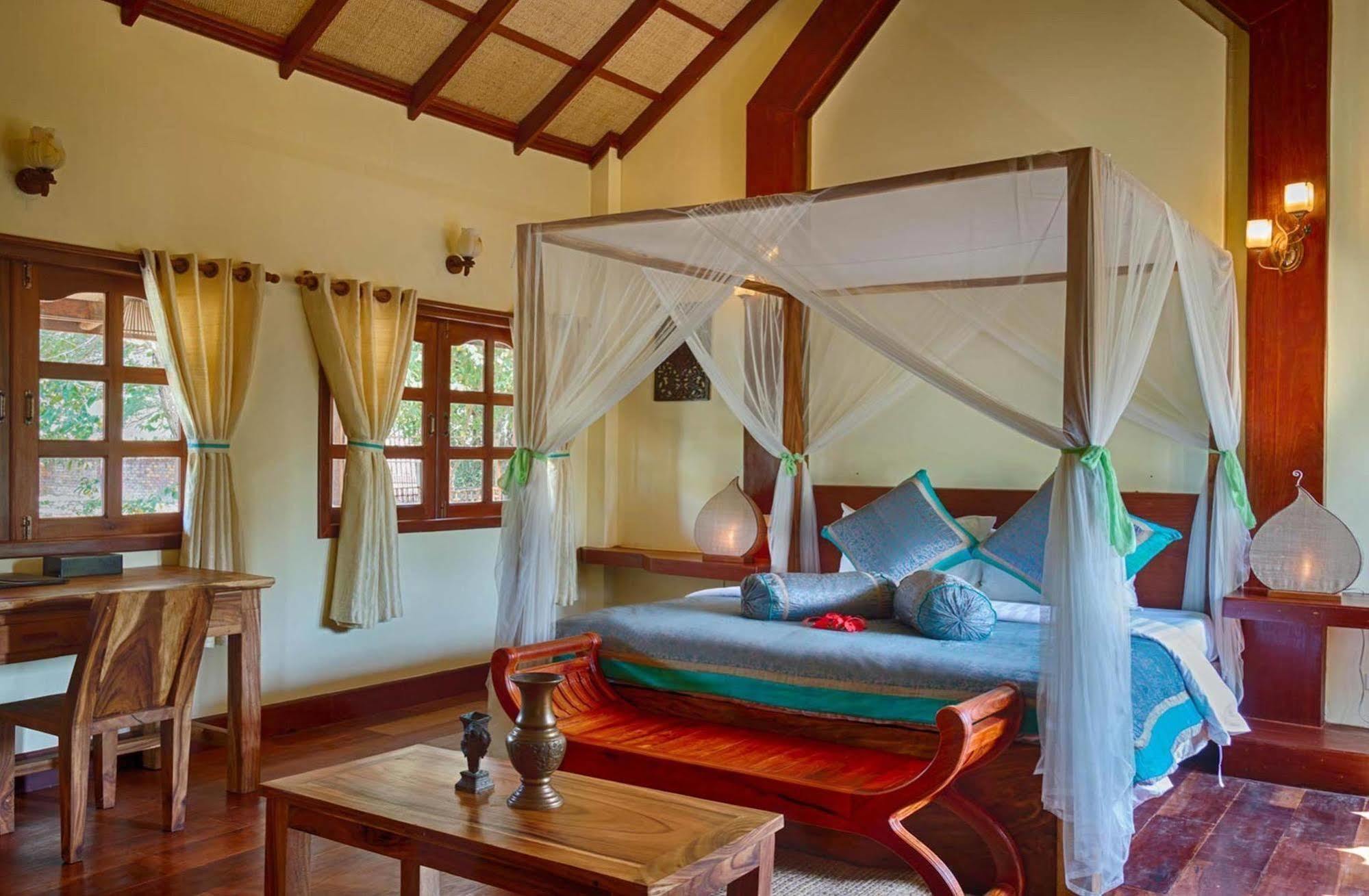 Le Flamboyant Resort Kep Eksteriør billede