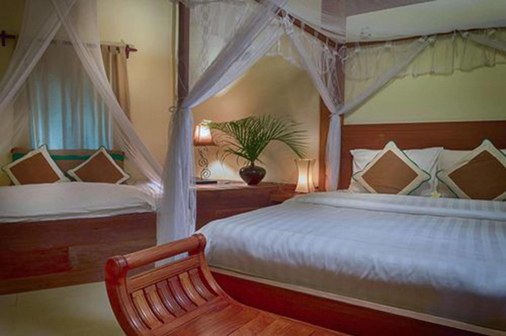 Le Flamboyant Resort Kep Eksteriør billede