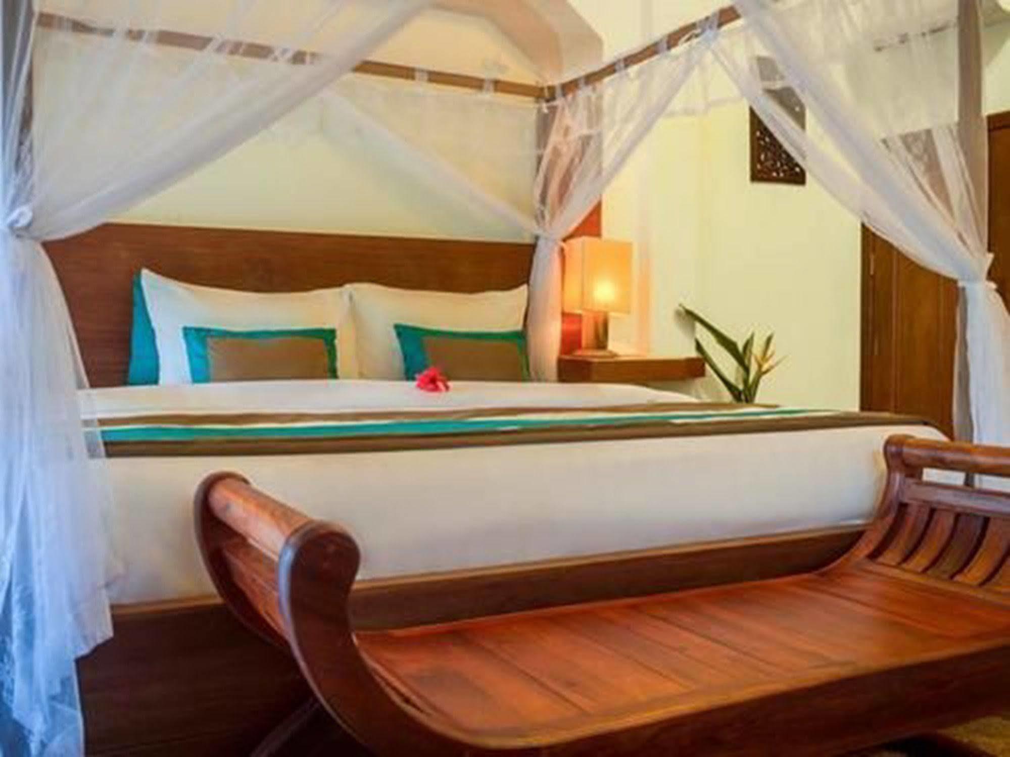 Le Flamboyant Resort Kep Eksteriør billede
